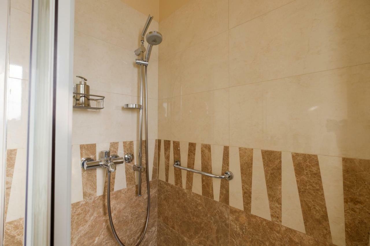 Ferienwohnung Jolie Belgrad Exterior foto